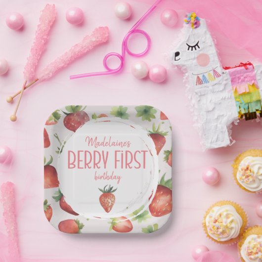 ストロベリーファースト誕生日スクエア ペーパープレート (パーティー)