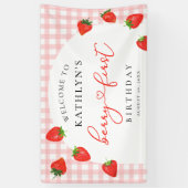 ストロベリーファースト誕生日ピンクベリーウェルカム 横断幕 (縦)