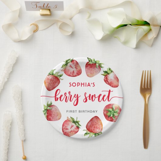 ストロベリーファースト誕生日ベリースイーツ ペーパープレート (ウェディング)