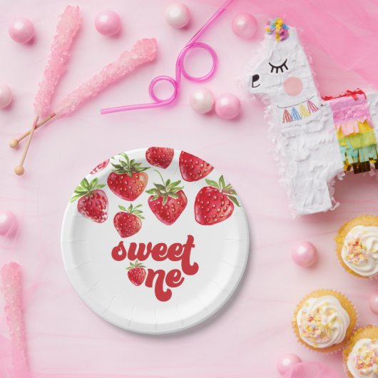 ストロベリーファースト誕生日紙プレート ペーパープレート (パーティー)