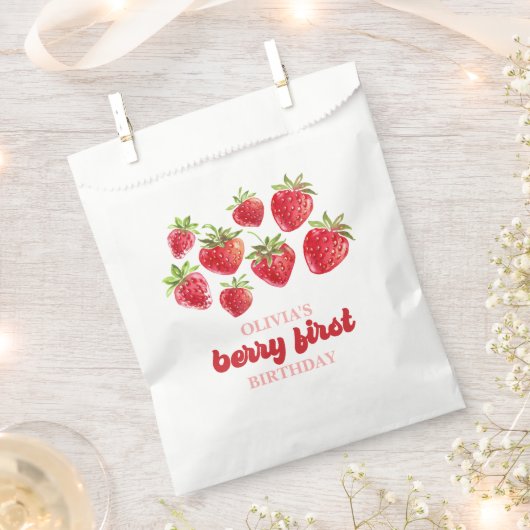 ストロベリーファースト誕生日 フェイバーバッグ (クリップ留めされた状態)
