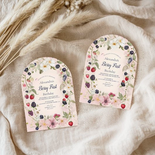 ストロベリーファースト1歳パーティー 招待状