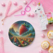 ストロベリーフィールド ペーパープレート (パーティー)