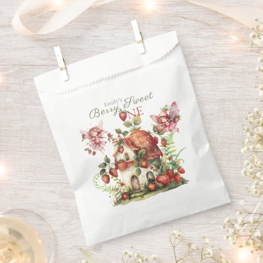 ストロベリーフェアリーベリースイートガールズファースト誕生日 フェイバーバッグ (クリップ留めされた状態)