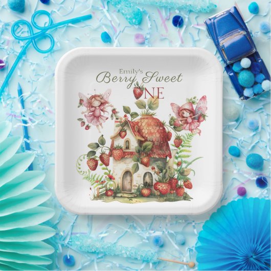 ストロベリーフェアリーベリースイートガールズファースト誕生日 ペーパープレート (パーティー)