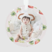 ストロベリーフォトベリーファースト誕生日 オーナメント (裏面)