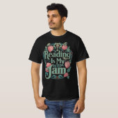 ストロベリーブックラバー読ティー – Is Is My Jam Tシャツ (正面フル)