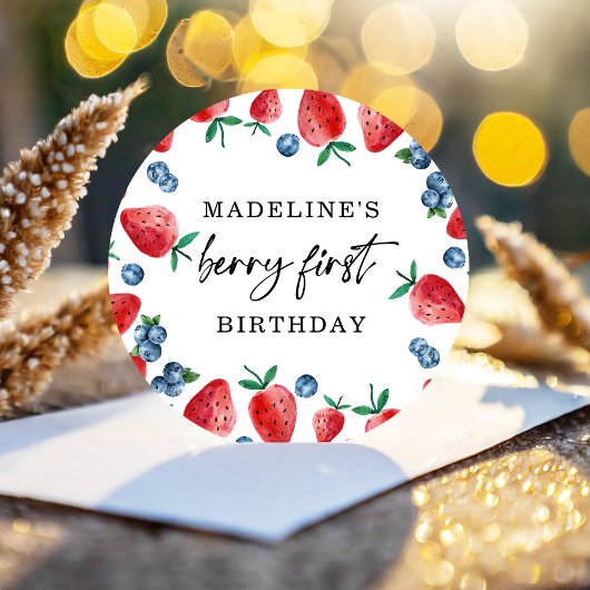 ストロベリーブルーベリーベリーファースト・ガール1st誕生日 ラウンドシール