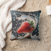 ストロベリーミルクスプラッシュ クッション (ブランケット)
