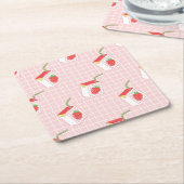 ストロベリーミルクマンガよくはしゃぐー:パターン スクエアペーパーコースター (アングル)