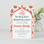 ストロベリームスリムベビーガールAqiqahイスラム 招待状 (スタンド正面)