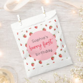 ストロベリー1stバースデーベリーFirst フェイバーバッグ (クリップ留めされた状態)