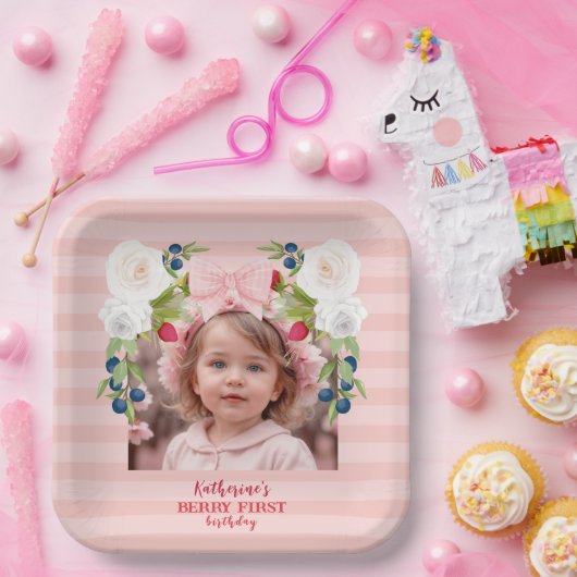 ストロベリー1stベリースイーツ誕生日ウェルカムサイン ペーパープレート (パーティー)