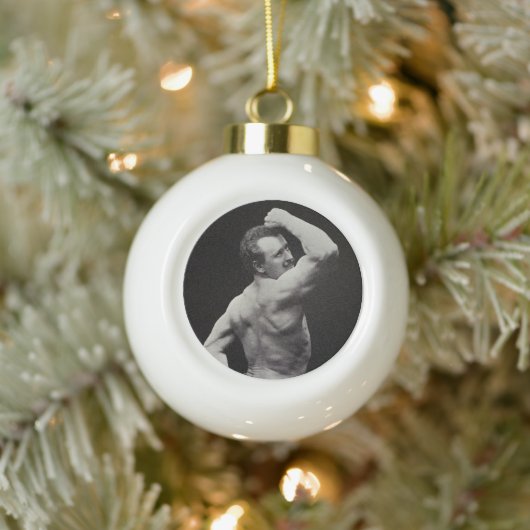 ストロングメンユーゲンサンドーボディビルによる新しいポーズ セラミックボールオーナメント (ツリー)