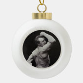 ストロングメンユーゲンサンドーボディビルによる新しいポーズ セラミックボールオーナメント (正面)