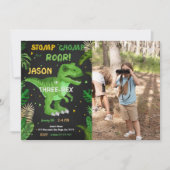ストンプチョンプと轟音！恐竜の誕生日写真 招待状 (正面)