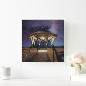 ストーミースカイアットブライトンビーチバンドスタンド スクエア壁時計 (ホーム)