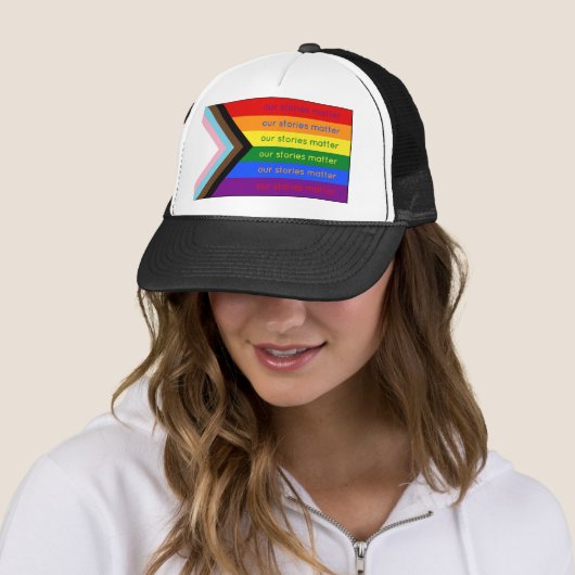 ストーリーは大切 LGBTQ+プライド 交差する虹の旗 キャップ (インサイチュ)
