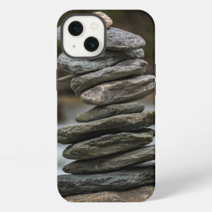 ストーンタワーの瞑想 iPhone 13ケース