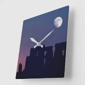 ストーンヘンジの上の月 | Wiltshire,イングランド スクエア壁時計 (傾斜)