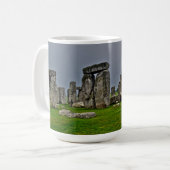 ストーンヘンジ青石の立っているイギリス コーヒーマグカップ (正面左)