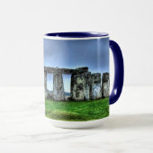 ストーンヘンジ青石の立っているイギリス マグカップ (正面右)