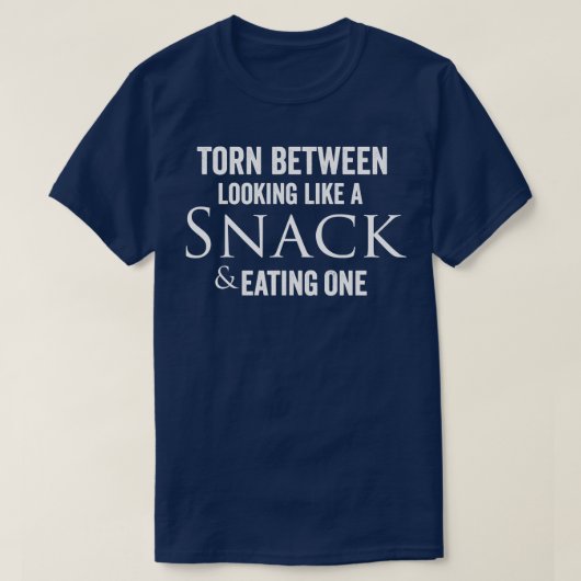 スナックのように見える人との食べ1人の人の間で引き裂かれる Tシャツ (デザイン正面)