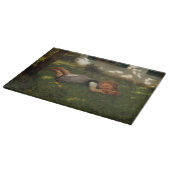 スナックタイム（草の上に横たわる甘い若い女の子） カッティングボード (角)