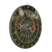 スナックタイム（草の上に横たわる甘い若い女の子） ダーツボード (正面左)