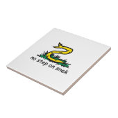 スニックミームGadsden parody SnekRight タイル (側面)