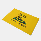 スニックミームGadsden parody SnekRight ドアマット (アングル)