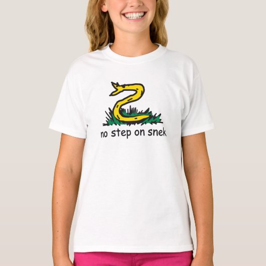 スニックミームGadsden parody SnekRight Tシャツ (正面)