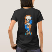 スニーキーかわいいスケルトン 女性のハロウィンTシャツ | S Tシャツ (裏面)