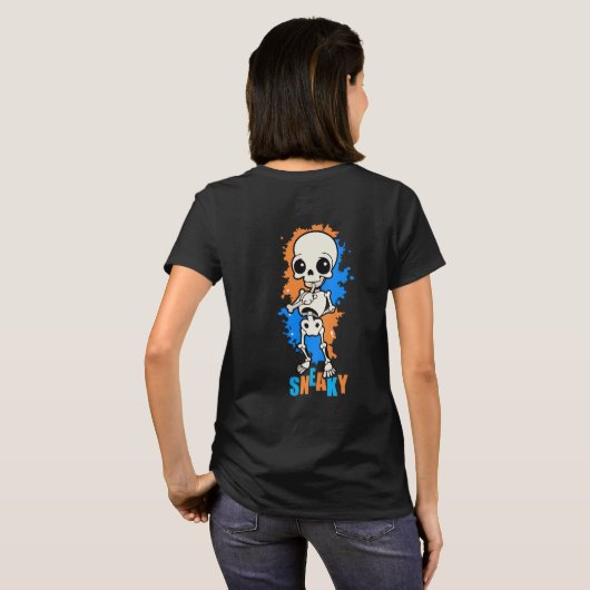 スニーキーかわいいスケルトン 女性のハロウィンTシャツ | S Tシャツ (裏面フル)