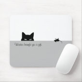 スニーキー・キャットがプレゼント マウスパッド (マウス)
