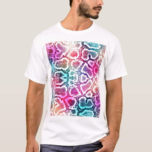 スネークカラフルスキンテクスチャパターン。 Tシャツ (正面)