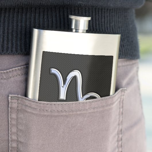 スネークスキン上のクロームのような山羊座〔占星術の〕十二宮図シンボル フラスク (インサイチュ)