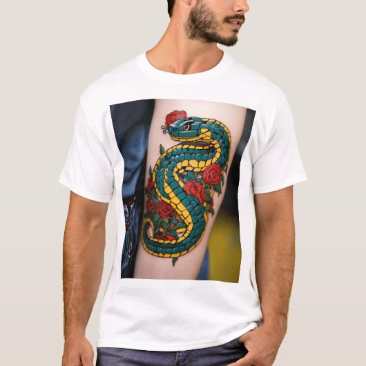 「スネークタトゥーハンドTシャツ Tシャツ (正面)