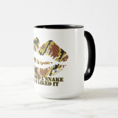 スネークブラウンと金ゴールドプリントにキス マグカップ (正面右)