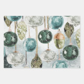 スノーイぶら下がったヴィンテージのグリーンガラスオーナメント ラッピングペーパーシート (正面2)