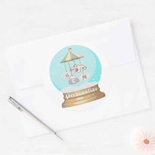 スノーイェティ雪グローブかわいい冬の男の赤ちゃん ラウンドシール (封筒)