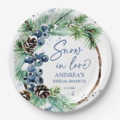 スノーインラブウィンターブライダルシャワーパインズリース ペーパープレート (正面)