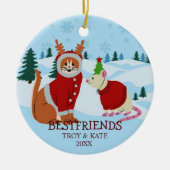 スノークリスマスの友達 - 猫とネズミのホリデー セラミックオーナメント (正面)