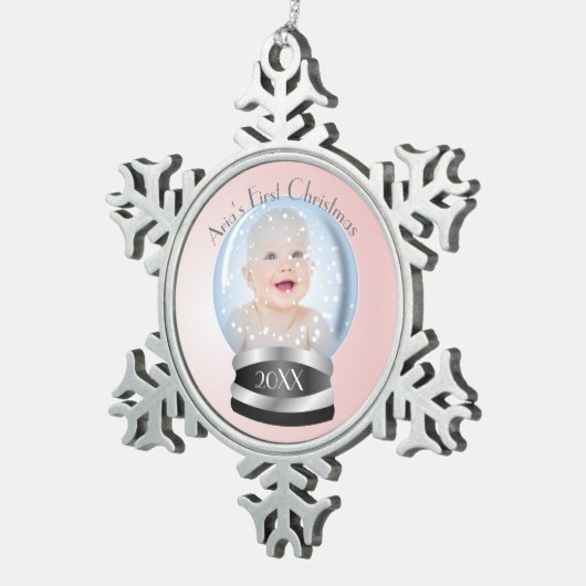 スノーグローブピンクガールベビー第1回クリスマスフォト スノーフレークピューターオーナメント (右)