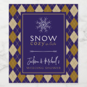 スノーコージーインラブネイビーアーガイルウェディングシャワー ワインラベル (シングルラベル)