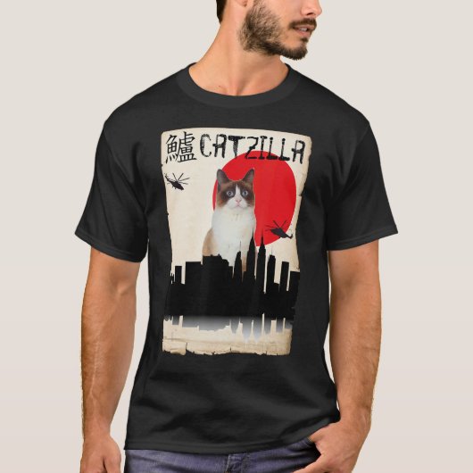 スノーシュー キャッツィラ Tシャツ (正面)