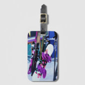 スノータイム – スノーボードとスキー ラゲッジタグ (正面縦)