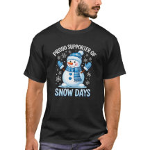 スノーデイを応援するスノーマンのTシャツ 冬の可愛いデザイン