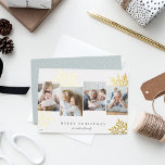 スノードロップ4フォトコラージメリークリスマス 箔シーズンカード<br><div class="desc">ホリユニークーモダントリカードのデザインはお気に入りの、背景に金ゴールド箔のスノーフレークのシルエットが並んだ4枚の写真が並んでいる。クラシックのレタリングカスタムで下に表示されるの休日の挨拶と家族の名前でパーソナライズ。</div>