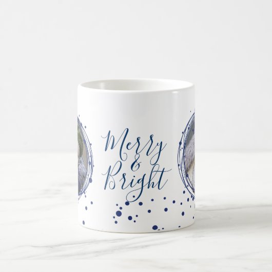 スノーバブルクリスマスリースホリデーコーヒーマグ コーヒーマグカップ (中央)